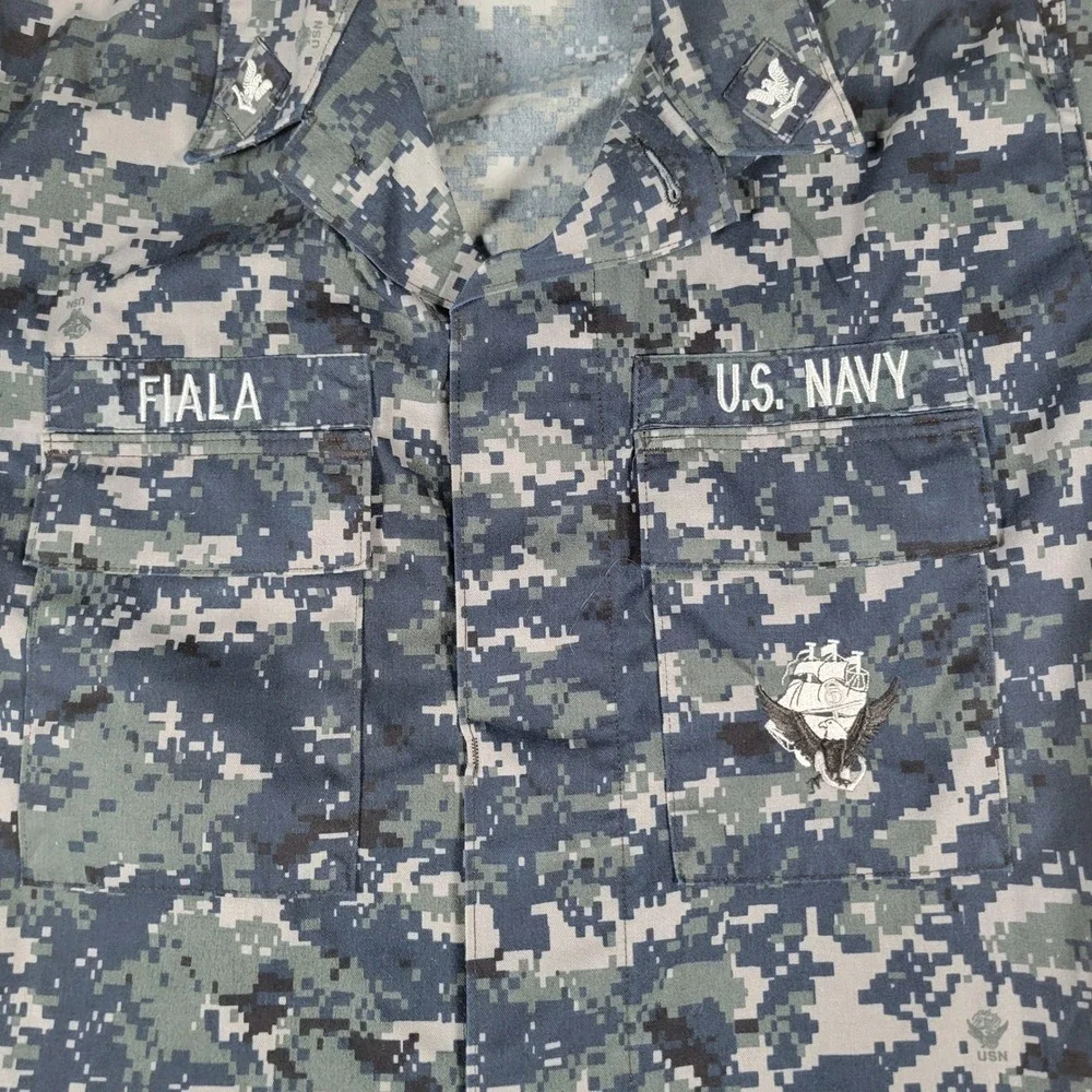 US Navy NWU Type I Mens Small Regular Blue Digital Camo Utility‎ Blouse Jacket